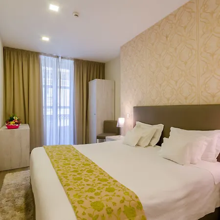 호텔 보르게스 3*