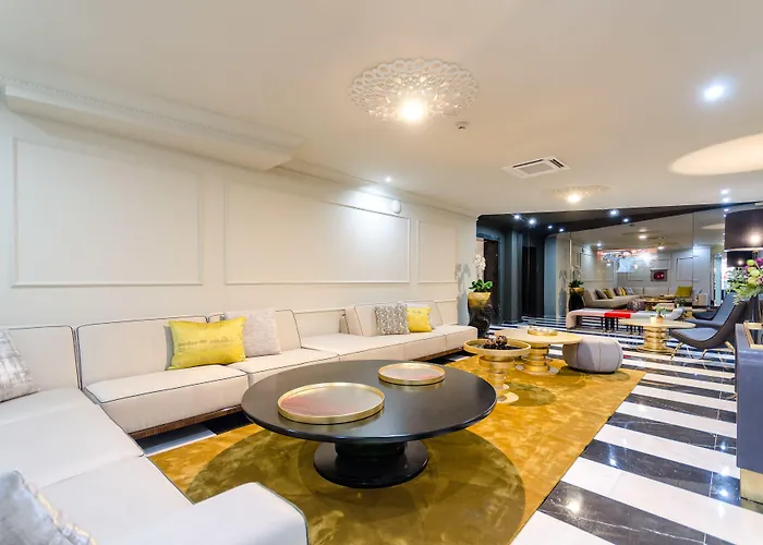 Borges Chiado Otel 3*