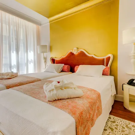 Hotel Borges Chiado 3*