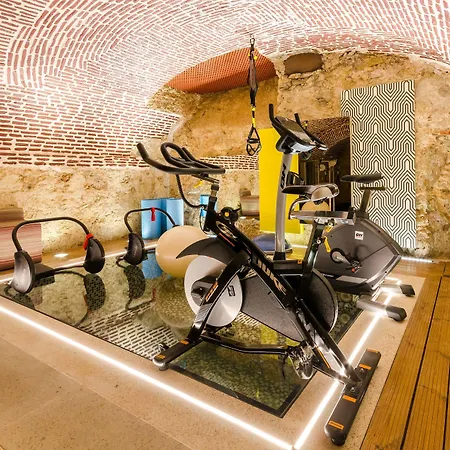 Hotel Borges Chiado 3*