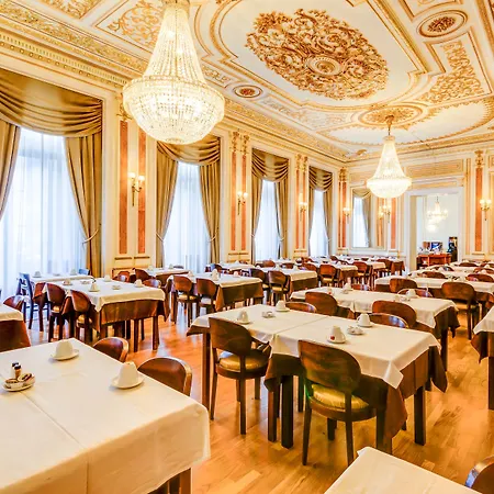 מלון Borges Chiado 3*