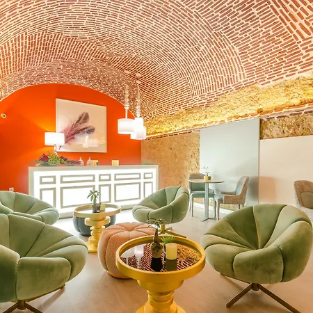 Hotel Borges Chiado 3*